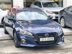 نيسان ألتيما